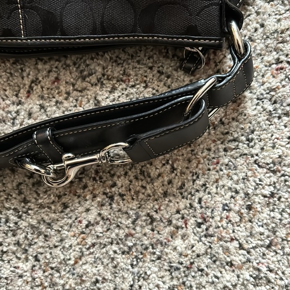 Coach Handbag - Picture 4 of 8